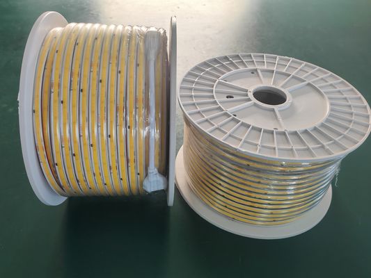 ক্রিসমাস উপলক্ষে আউটডোর লাইট উষ্ণ সাদা / নীল / সবুজ / লাল / গোলাপী হালকা রঙ ডিসি বিদ্যুৎ আউটডোর ইনস্টলেশন প্রকার